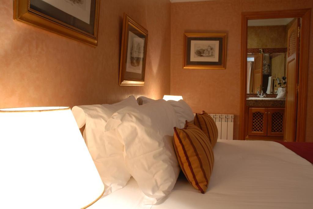 艾兹鲁 塞里斯尔宫旅馆酒店 客房 照片